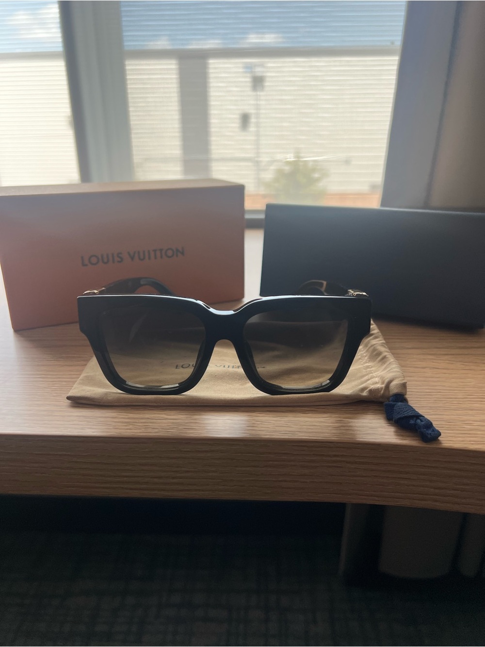 Louis Vitton Link Square Sunglasses
